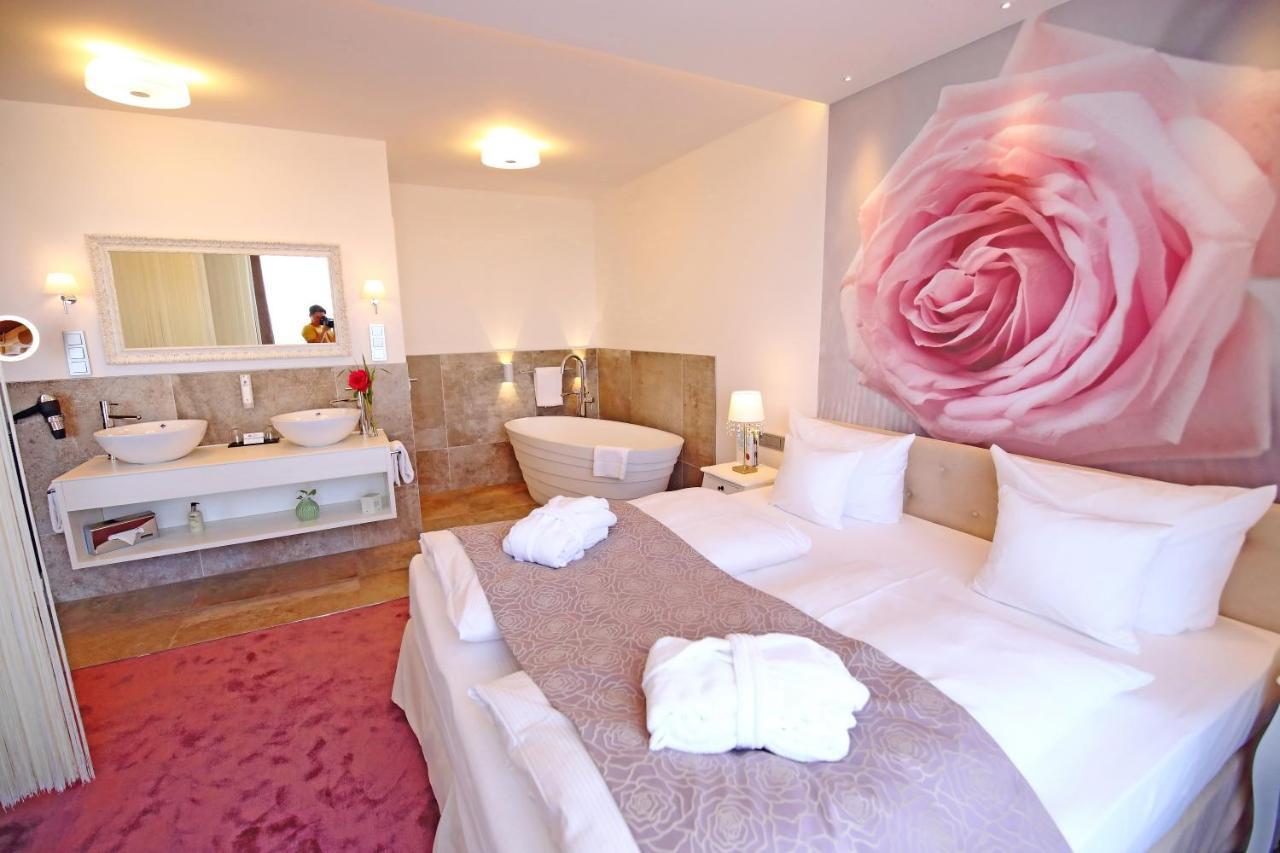 Rugs Hotel Am Schlosspark Lichtenwalde Extérieur photo