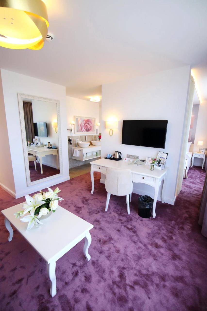 Rugs Hotel Am Schlosspark Lichtenwalde Extérieur photo