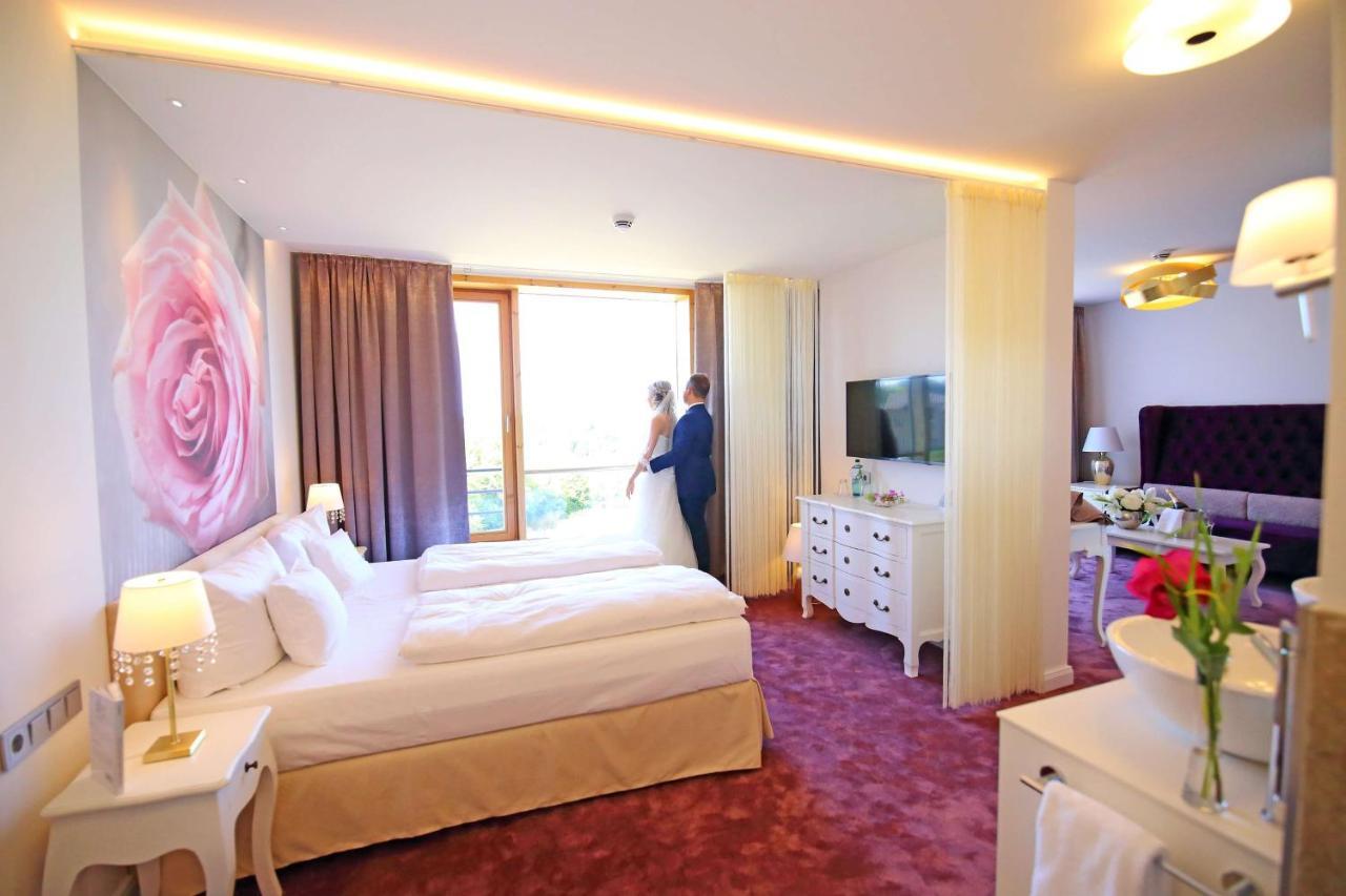 Rugs Hotel Am Schlosspark Lichtenwalde Extérieur photo
